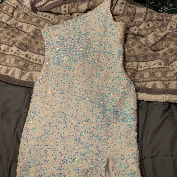 Elegant One Shoulder Sequin Dress - White - Picture 1 of 2